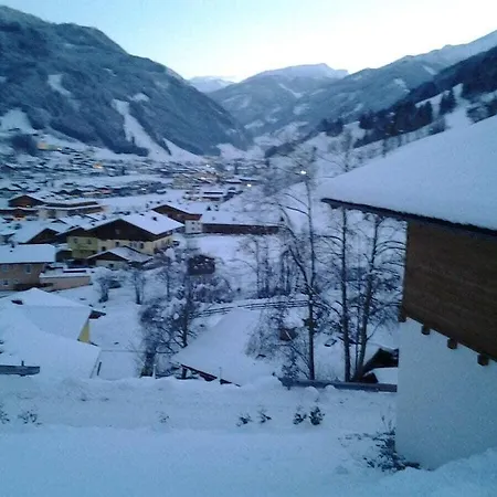 In Grossarl With Barbecue And Wi-fi 木屋